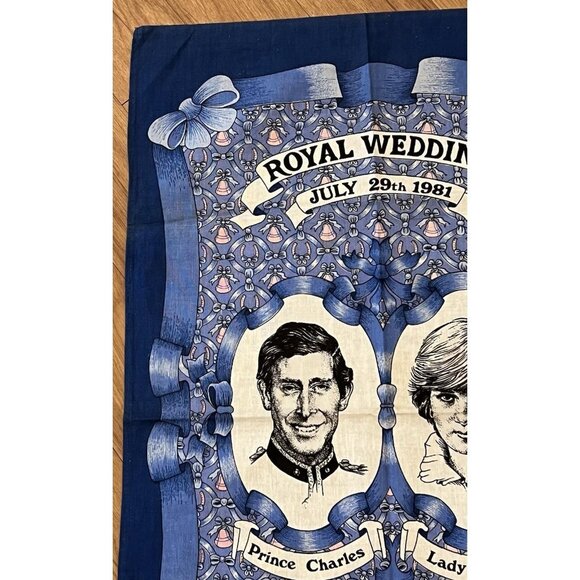 Prince Charles & Lady Diana Royal Wedding Tea Towel Linen 1981 Britain Cotton - Picture 2 of 4